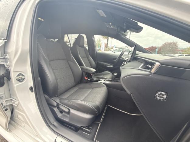 TOYOTA Corolla Touring Sports 196h Design  