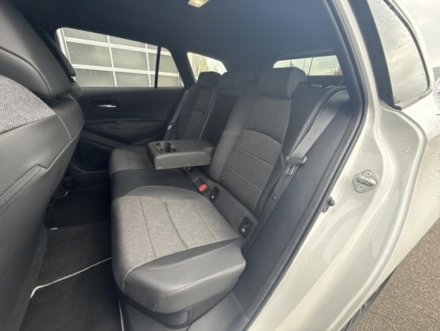 TOYOTA Corolla Touring Sports 196h Design  