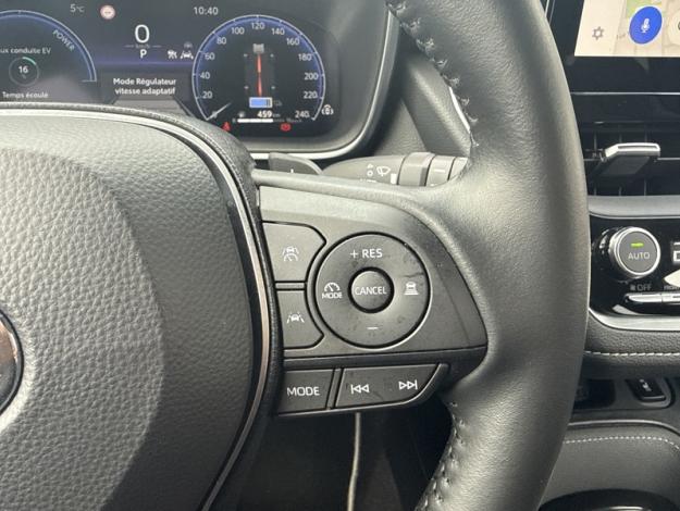 TOYOTA Corolla Touring Sports 196h Design  