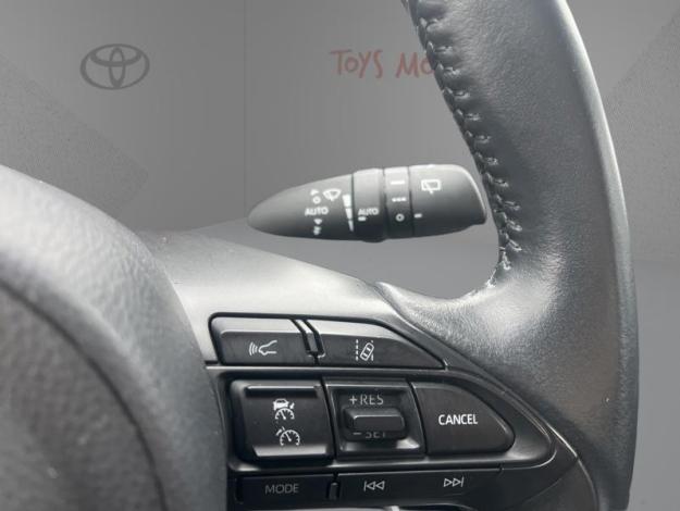 TOYOTA Yaris 116h Dynamic  