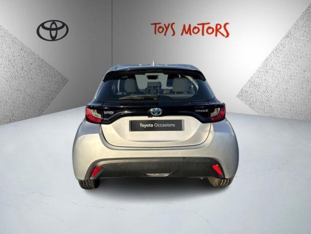 TOYOTA Yaris 116h Dynamic business  