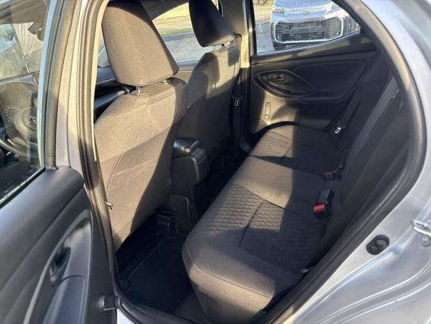 TOYOTA Yaris 116h Dynamic business  