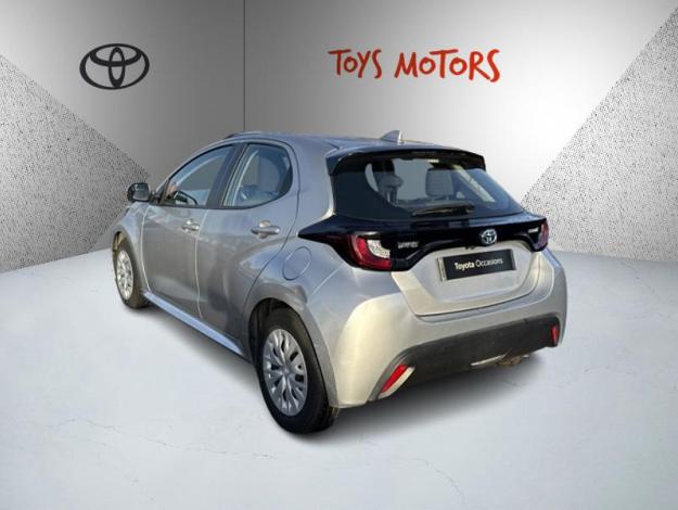 TOYOTA Yaris 116h Dynamic Business   