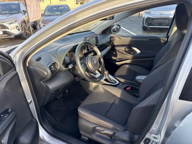TOYOTA Yaris 116h Dynamic Business   