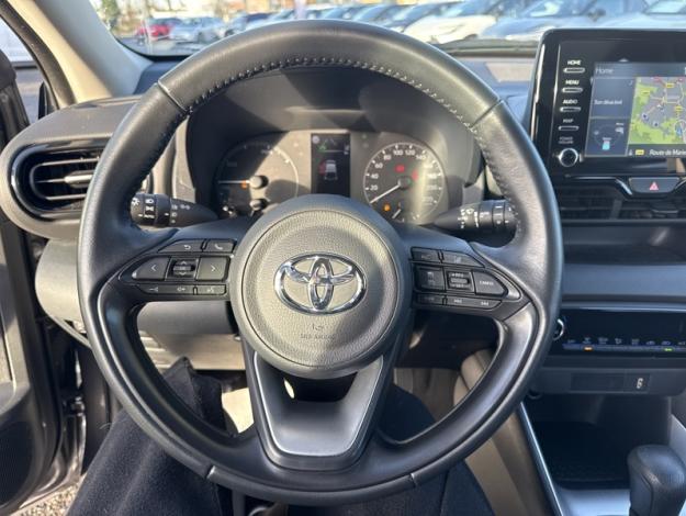 TOYOTA Yaris 116h Dynamic business  