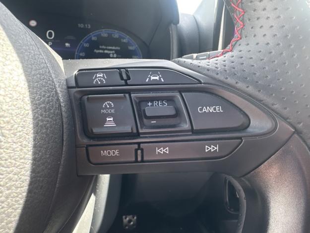 TOYOTA Yaris 130h GR SPORT  