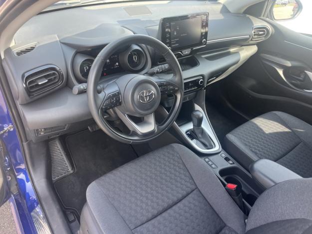 TOYOTA Yaris 116h Design  
