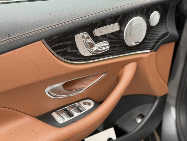 MERCEDES-BENZ E 200 Cabriolet AMG Line  