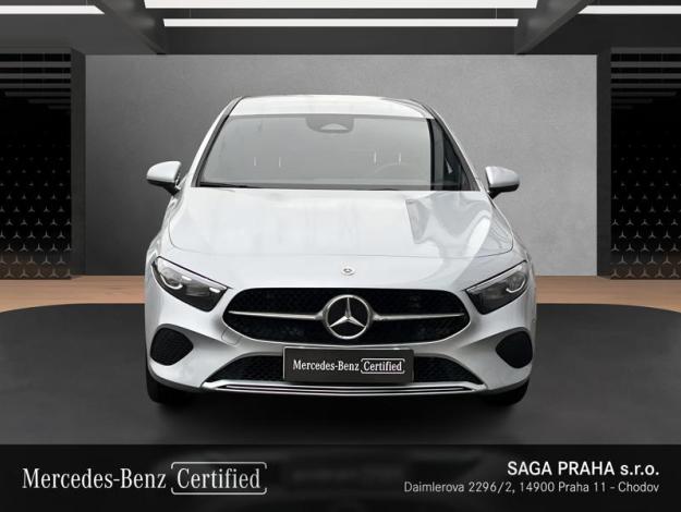 MERCEDES-BENZ Třídy A A 200 (8/21)