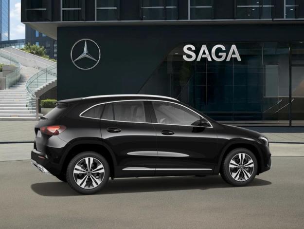 MERCEDES-BENZ GLA 180  GLA 180 Cyber Edition
