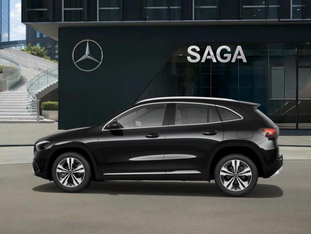 MERCEDES-BENZ GLA 180  GLA 180 Cyber Edition