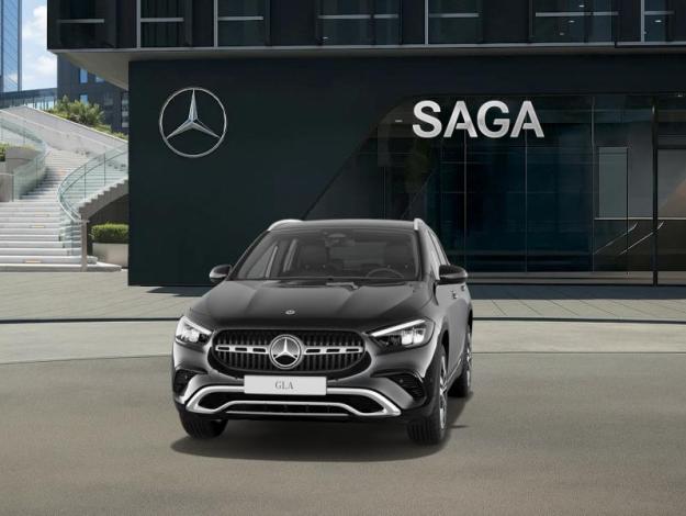 MERCEDES-BENZ GLA 180  GLA 180 Cyber Edition