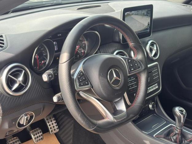 MERCEDES-BENZ A 180 d AMG Pack Night  
