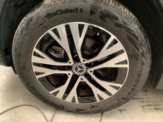 MERCEDES-BENZ GLB 180 Luxury Line Pano Attelage  