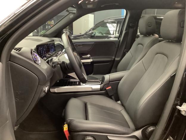 MERCEDES-BENZ GLB 180 Luxury Line Pano Attelage  