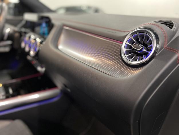 MERCEDES-BENZ EQA 250 AMG Pack Night   