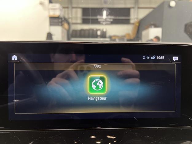 MERCEDES-BENZ EQA 250 AMG Pack Night   