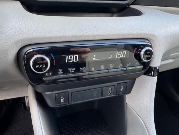 TOYOTA Yaris Hybride 116h Iconic  