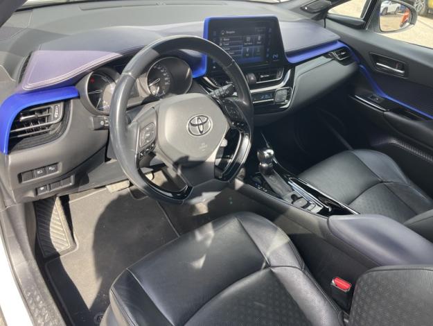 TOYOTA C-HR 122h Graphic  