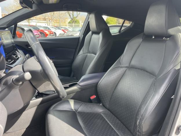 TOYOTA C-HR 122h Graphic  