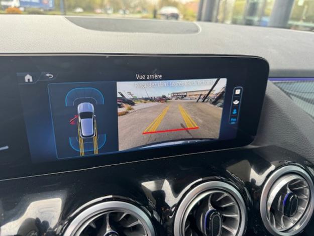 MERCEDES-BENZ GLA 200 d AMG Line  GLA 200 d AMG Line