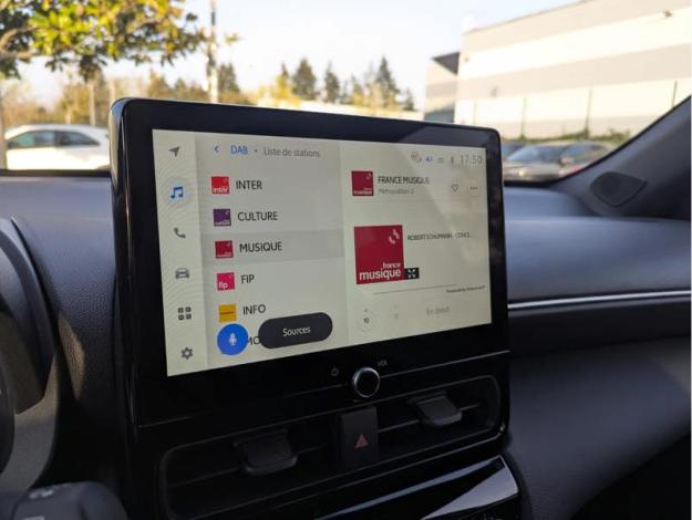 TOYOTA Yaris Cross YARIS CROSS 130H 2WD DESIGNPACKCARGO MY25  YARIS CROSS 130H 2WD DESIGN PACK CARGO MY25