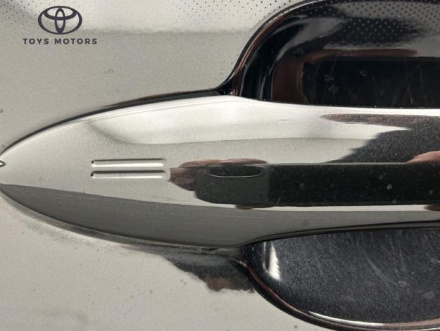 TOYOTA Yaris 116h Dynamic  