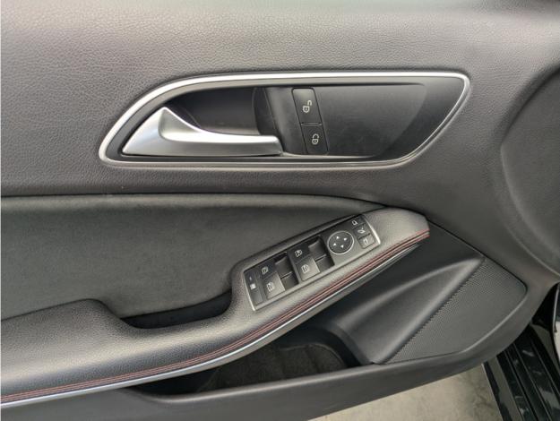 MERCEDES-BENZ Classe A A 180 d Fascination  