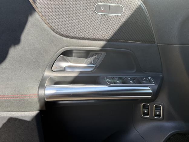 MERCEDES-BENZ GLA 250 e AMG Line AMG Line 