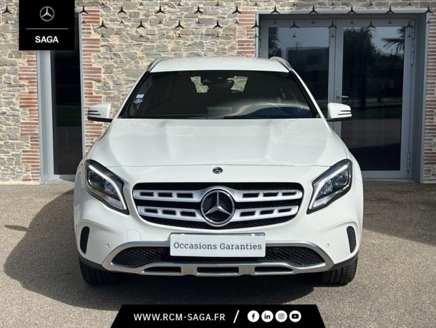 MERCEDES-BENZ GLA 180 Sensation Urban 