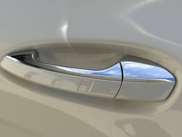 MERCEDES-BENZ GLA 180 Sensation Urban 