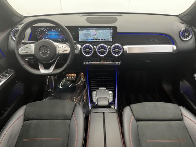 MERCEDES-BENZ GLB 200 d AMG Line  