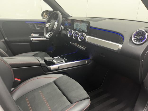 MERCEDES-BENZ GLB 200 d AMG Line  