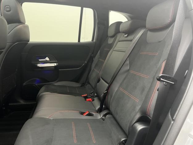 MERCEDES-BENZ GLB 200 d AMG Line  