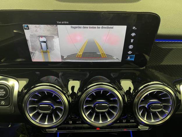 MERCEDES-BENZ GLB 200 d AMG Line  