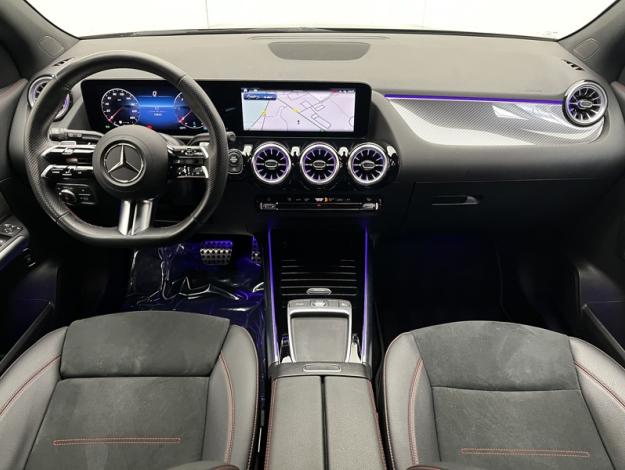 MERCEDES-BENZ GLA 200 d AMG Line  