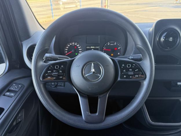 MERCEDES-BENZ Sprinter 215 CDI Fourgon Toit sureleve Standard  