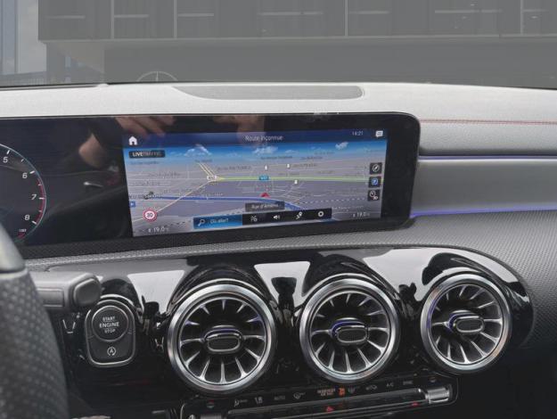 MERCEDES-BENZ CLA-Klasse CLA 180 Shooting Brake