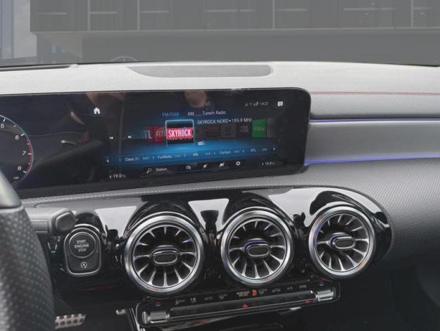 MERCEDES-BENZ CLA-Klasse CLA 180 Shooting Brake