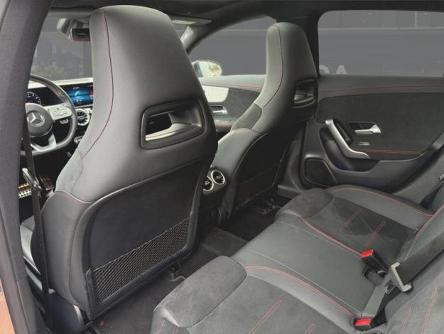 MERCEDES-BENZ CLA-Klasse CLA 180 Shooting Brake