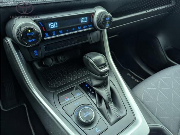 TOYOTA RAV4 Hybride AWD Dynamic Navi Business 222  