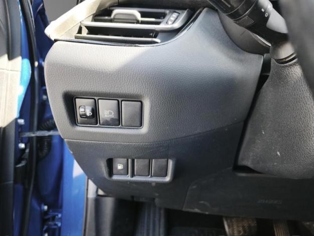 TOYOTA C-HR 1.8 HYBRIDE 122 DESIGN  