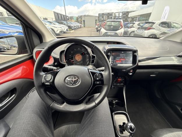 TOYOTA Aygo 1.0 VVT-i x-clusiv zen  