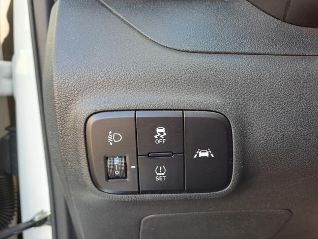 HYUNDAI i10 Intuitive  1.0 67 ch 