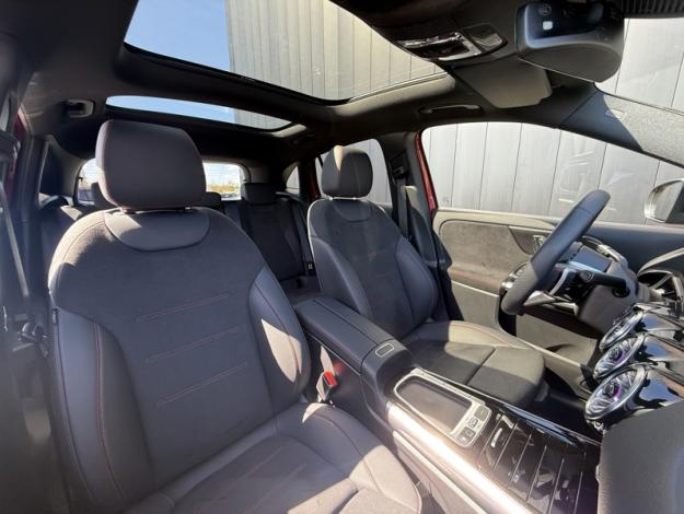 MERCEDES-BENZ GLA 200 d AMG Line  GLA 200 d AMG Line