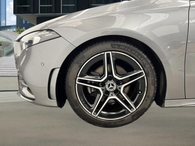 MERCEDES-BENZ A 160 AMG Line  