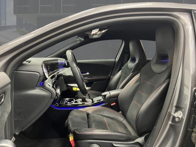 MERCEDES-BENZ A 160 AMG Line  