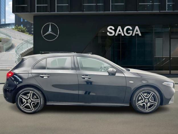 MERCEDES-BENZ A 250 e AMG Pack Night Toit Pano  