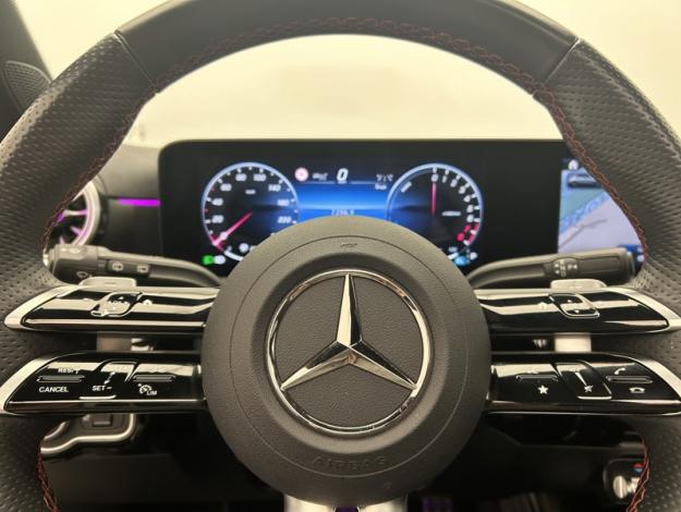 MERCEDES-BENZ A 250 e AMG Pack Night Toit Pano  