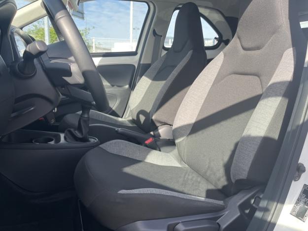 TOYOTA Aygo X 1.0 VVT-i 72 Dynamic  